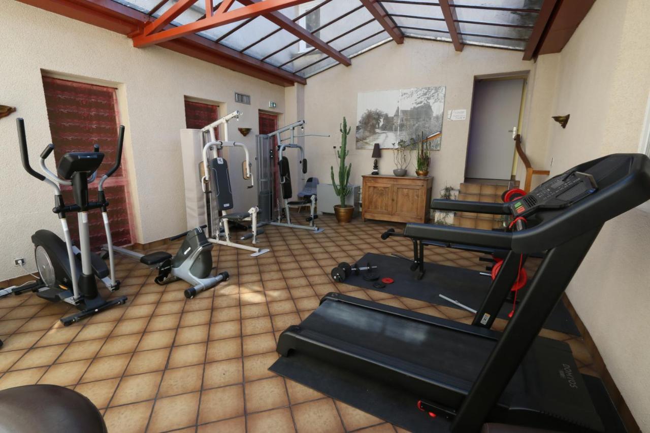 Logis Hotel Centrotel Et Spa Bulles D'Allier Montmarault Bagian luar foto