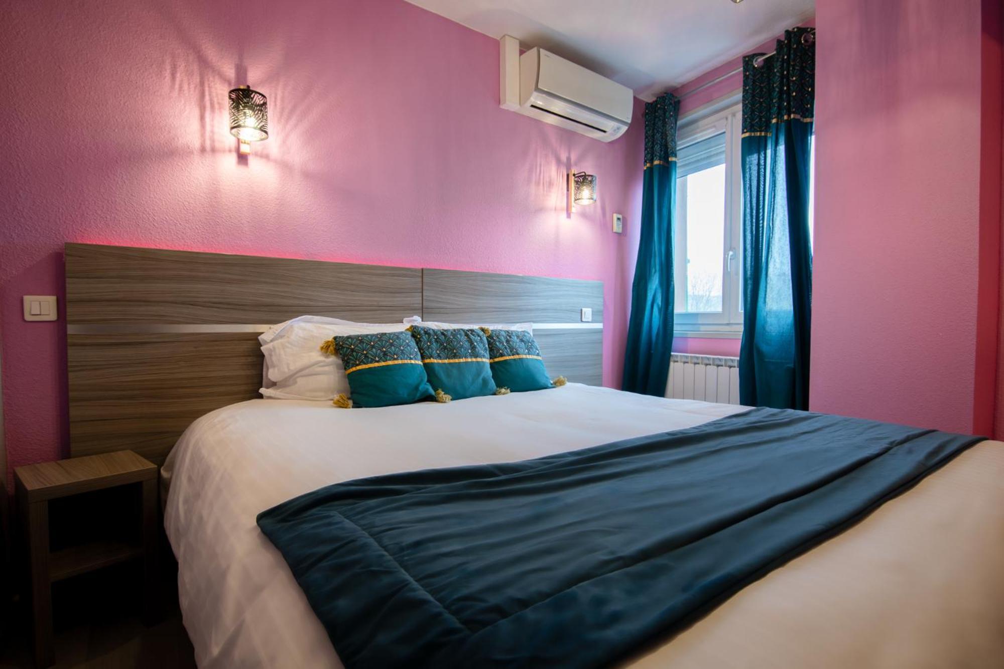Logis Hotel Centrotel Et Spa Bulles D'Allier Montmarault Bagian luar foto