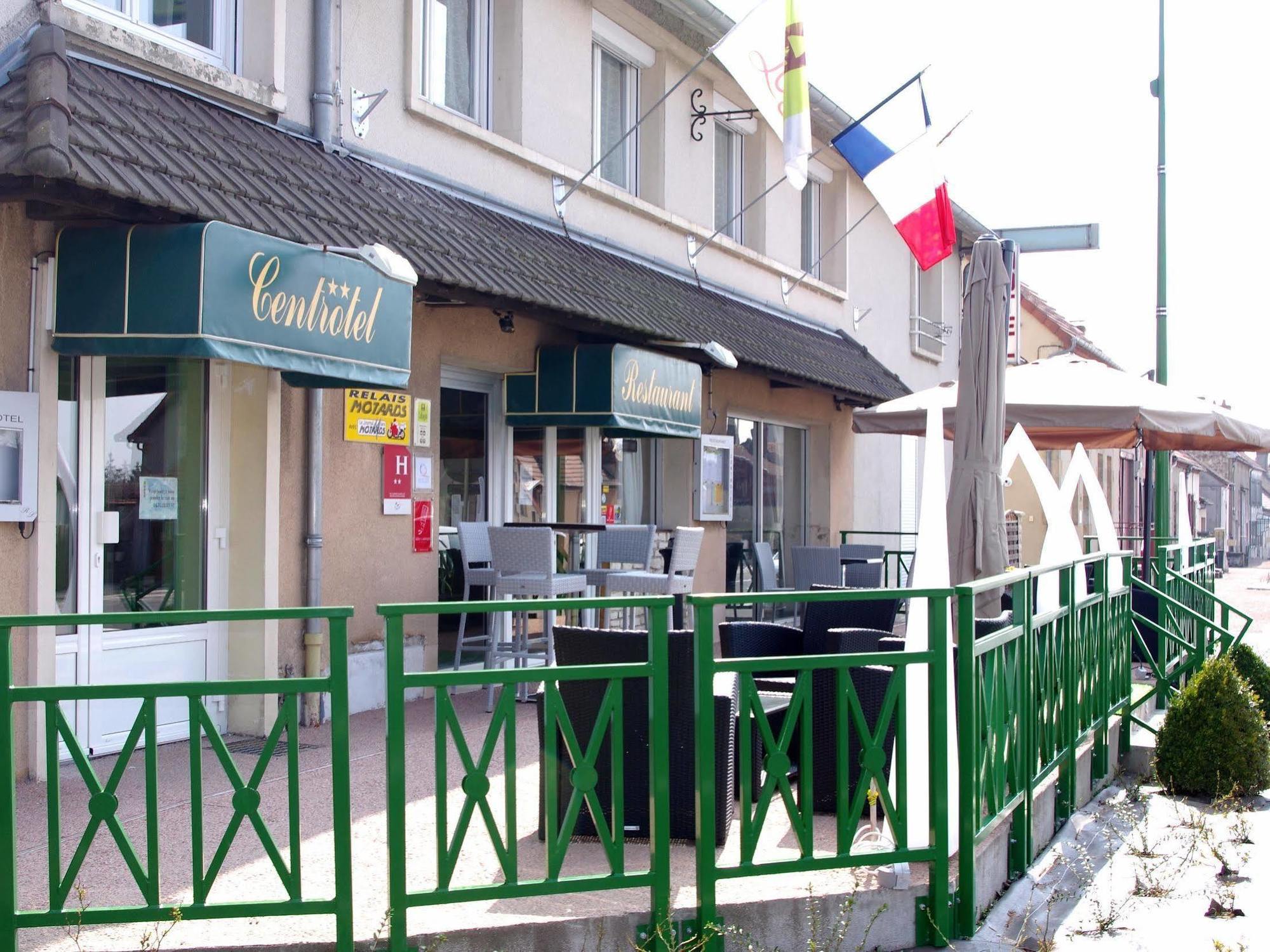 Logis Hotel Centrotel Et Spa Bulles D'Allier Montmarault Bagian luar foto