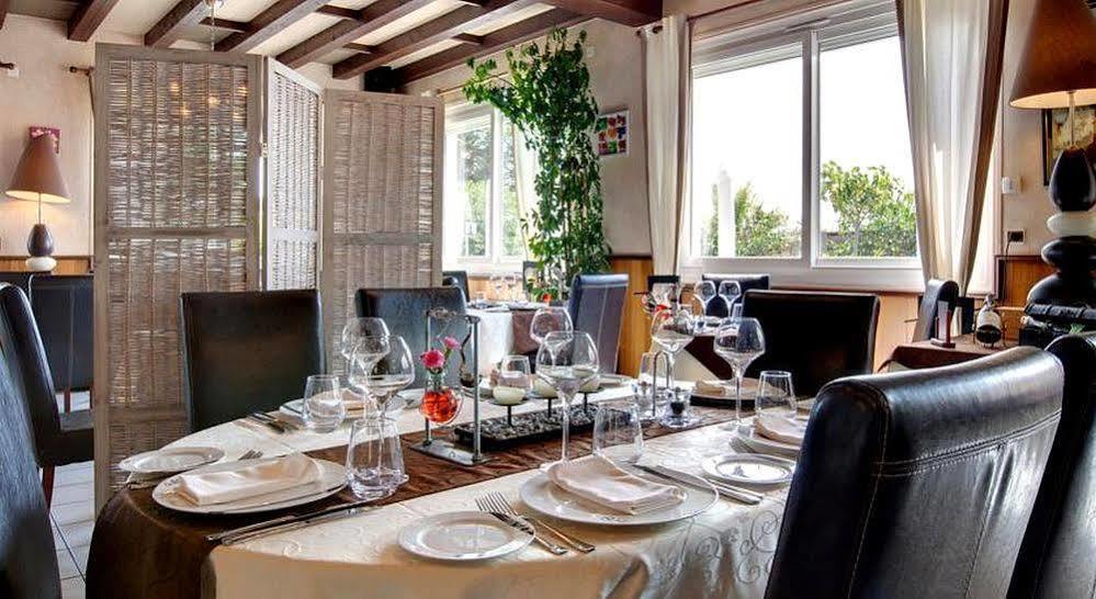 Logis Hotel Centrotel Et Spa Bulles D'Allier Montmarault Bagian luar foto